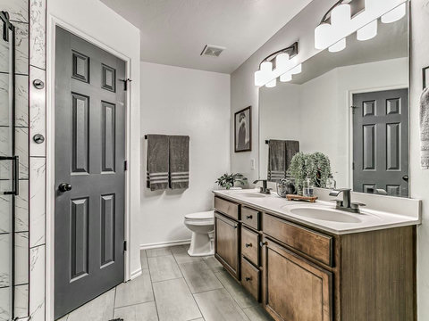 5917 SE 78th-40