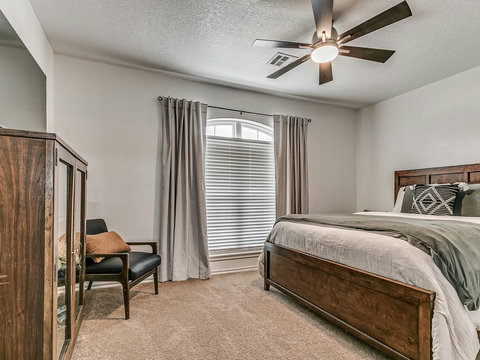 5917 SE 78th-46