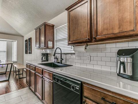 5917 SE 78th-31