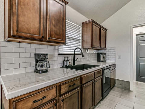 5917 SE 78th-26