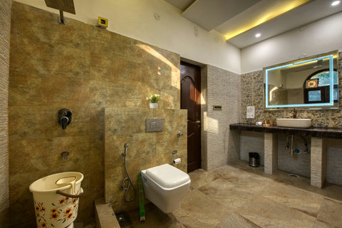 Full view of the washroom