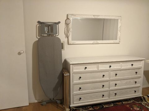 White Room 
