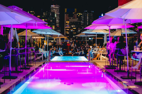 Unwind in style atop one of Toronto’s largest and most luxurious rooftop patios at Lavelle Restaurant.